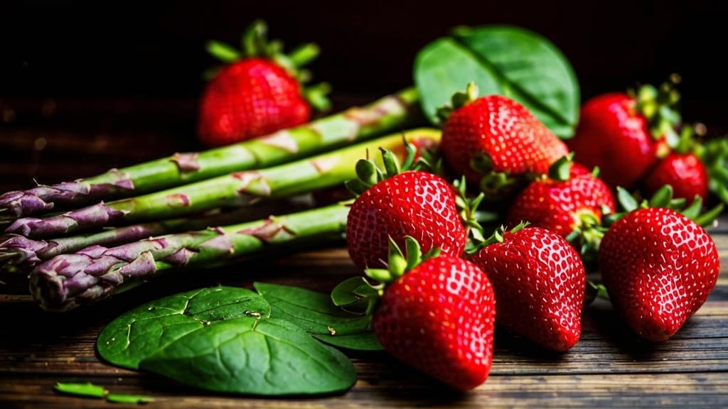 Природная аптека мая: сезонные продукты для максимальной пользы здоровью